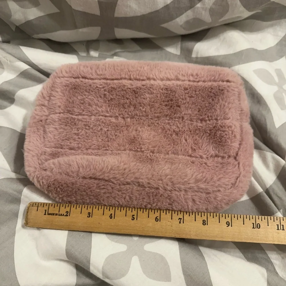 Cynthia Rowley Cosmetic Bag Pink Plush Mini Fuzzy Blush Zip Up Makeup Pouch Soft